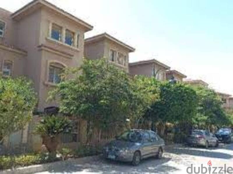 Prime location in October Dara Gardens Sabbour  Middle Townhouse for Sale  Built area 282 m 8