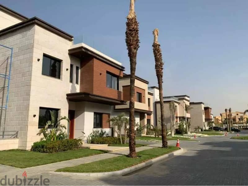 Villa Townhouse 225m for Sale in Azzar 2 with installment 4