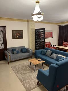 شقة مفروش بالكامل بالتكييفات و الاجهزة بأميز لوكيشن داخل القاهره الجديده - New Cairo - compound El Masrya
