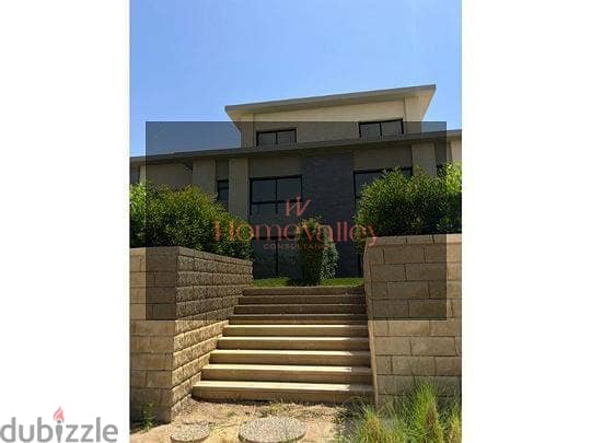 Separate Villa with Very Prime Location at Giselle. 9