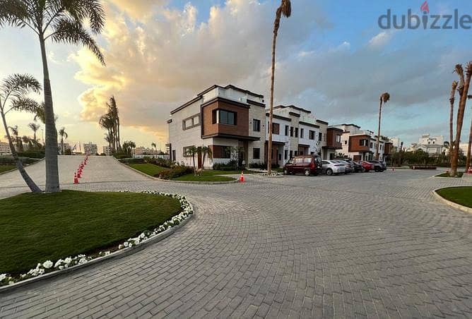 Resale Town House Villa Ready To Move 4 Bedrooms Prime Location Installments Over 2028 Azzar 2 Fifth Settlement By REEDY Group 4
