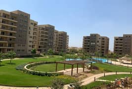 شقة 3 غرف على فيو حديقة  للبيع كمبوند اماراتي كامل المرافق والراحل الاولى متسلمة وساكنة  البروج الشروق اقساط حتى 8 سنوات   Al Burouj Al Shorouk