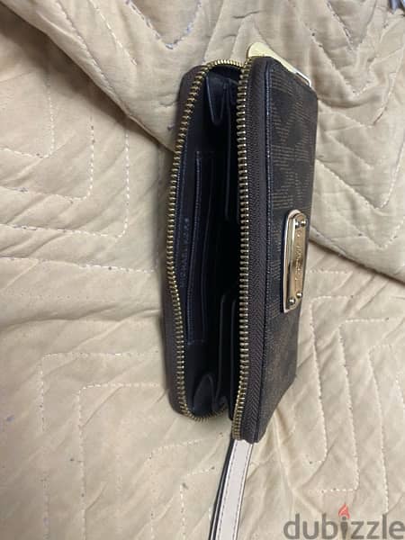 MK wallet 6