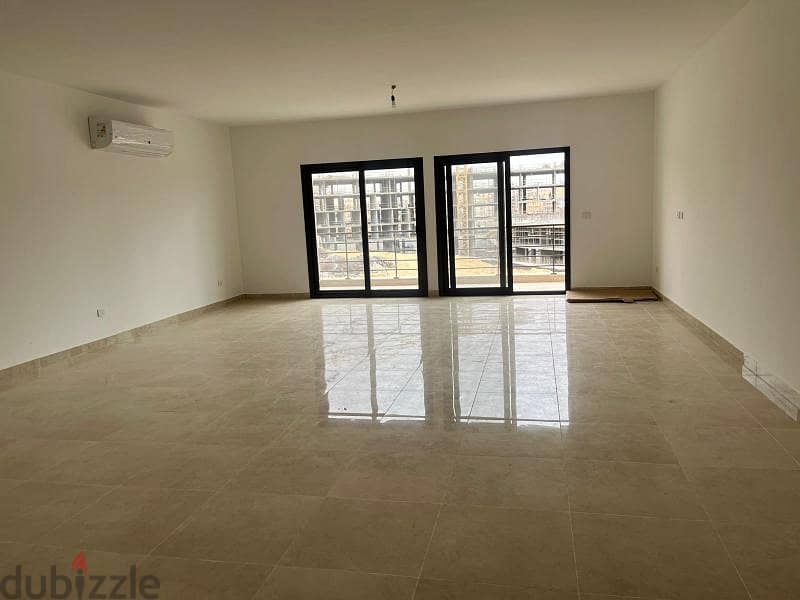 At the lowest price in Fifth Square Compound, apartment with landscape view, sea view, super luxury finishing, with kitchen 4