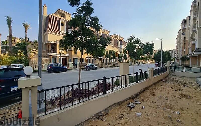 corner location svilla townhouse for sale in sarai new cairo compound (long term installments ) near to madinaty - lower price 4