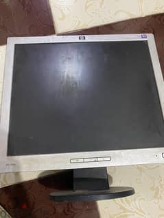 شاشة كمبيوتر 19 بوصة LCD