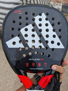 Adidas metalbone hrd 3.2 padel racket