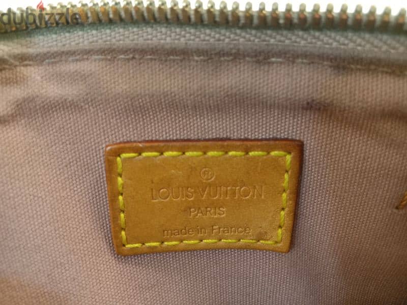 LOUIS VUITTON 2