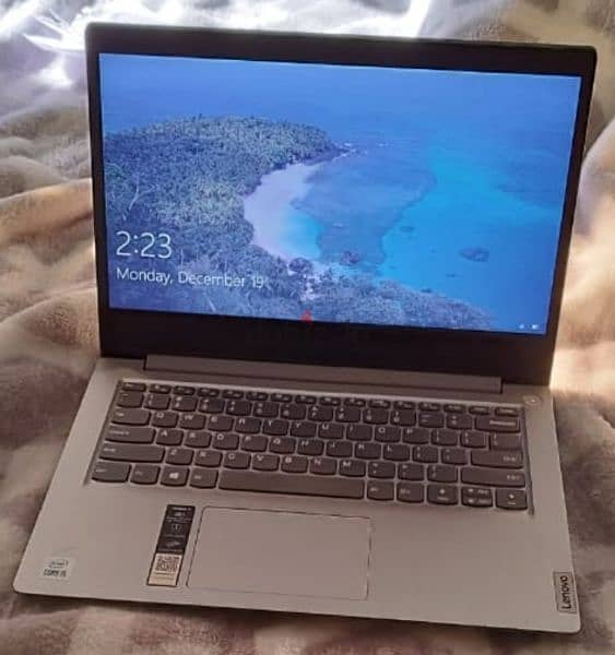 Lenovo IdeaPad 3 2
