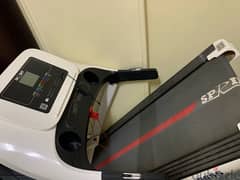 treadmill slightly used in perfect condition