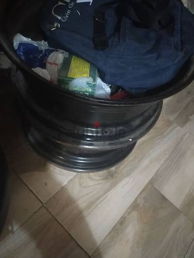 جنوط مازدا ٣ فبريكه  اصليه مقاس ١٦ خمسه مسمار