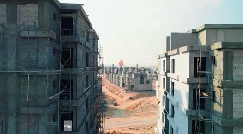 170m apartment ((months to be delivered)) with a wonderful view on the landscape in Creek Town Direct Compound on Suez New Cairo 3