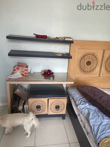 bedroom in excellent condition 10