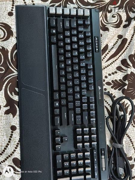 Corsair K95 RGB Mechanical Gaming Keyboard cherry brown 0