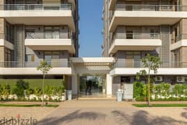 Distinctive split apartment, prime location, for sale in a full-service compound directly in front of Cairo International Airport