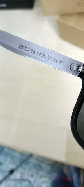 نظارة شمس Burberry 4