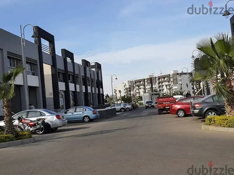 A distinctive car service center for rent, 152 square meters, in the Craft Zone city 6