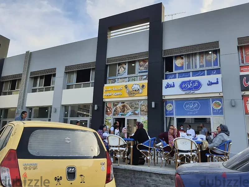 A distinctive car service center for rent, 152 square meters, in the Craft Zone city 8