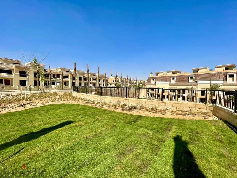 Apartment 218 sqm +  roof  127 sqm for sale in Sarai Compound next to Madinaty. . with a view on the landscape. . 2