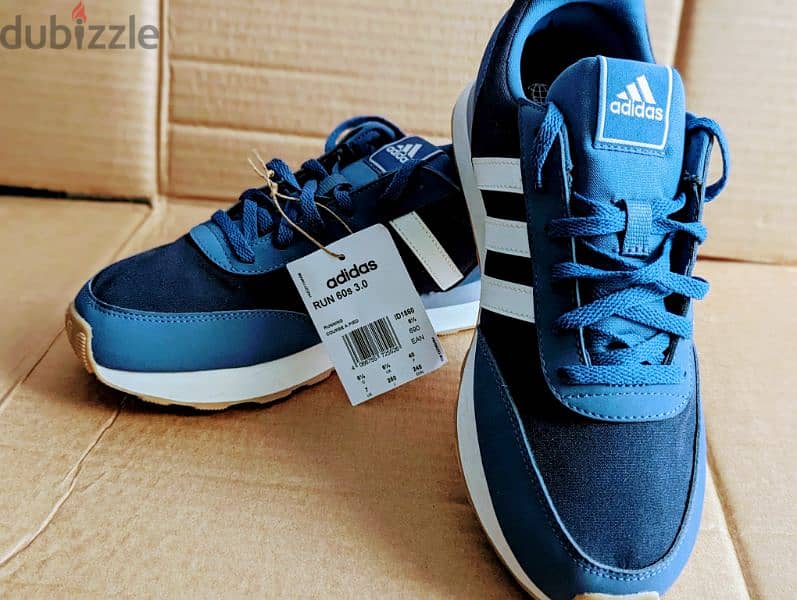 Adidas Run 60s sneakers اديداس رجال مقاس ٤٠ size 40 4