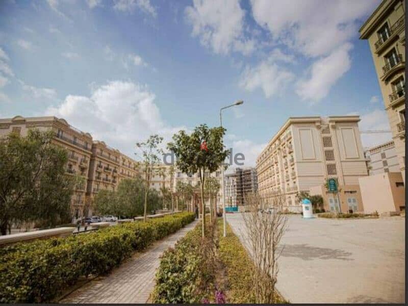 One-room apartment for sale in the heart of New Cairo, Hyde Park Compound, in installments over 8 years 4