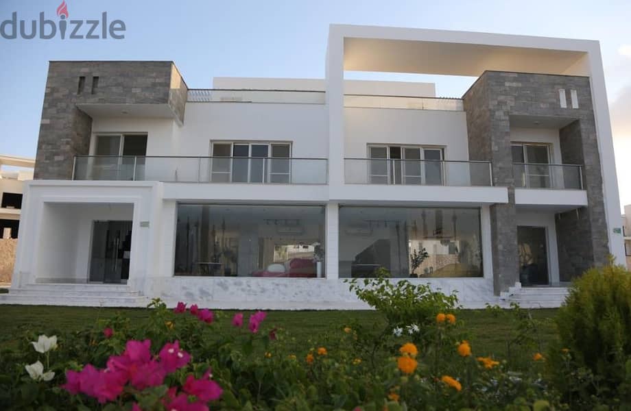 Chalet for sale with a 10% down payment and installments up to 10 years in the most prestigious coastal village “Sea View” 6