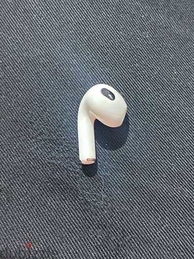 Left Airpods 3rd generation Original  سماعة ايربودز ٣ شمال  اصلي