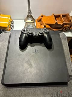 PlayStation 4 slim ( PS4 slim ) 500 GB + original cable & controller