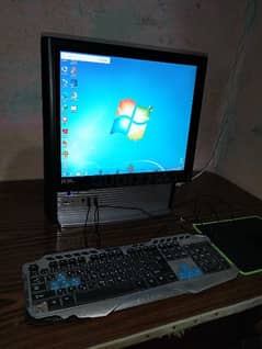 كمبيوتر كامل قطعة واحدة بسعر شاشة