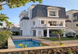 I villa Roof 210m For Sale in Mounatin View 6 Otober Prime location 10% D. P