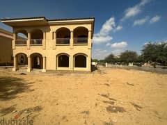 Detached villa for sale in Madinaty, corner plot on two streets, facing the golf course, 740 sqm.