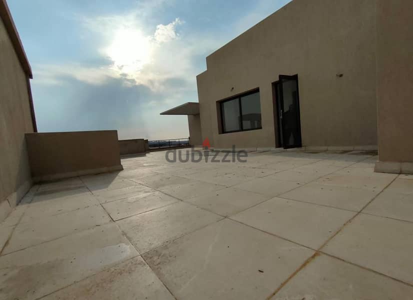 For Rent Penthouse Semi Furnished in Compound Fifth Square 4