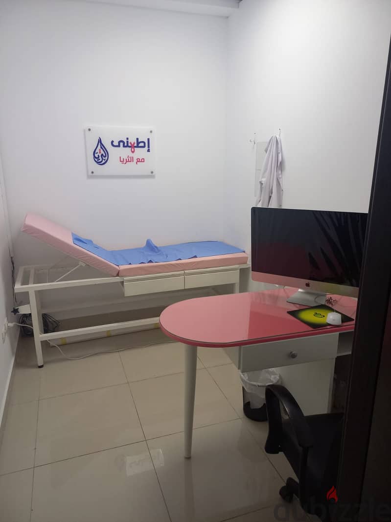 Clinic for rent, 111 square meters, 4 rooms, in a distinguished medical mall, directly on Route 90 - finished and with air conditioning, in the Fifth 1