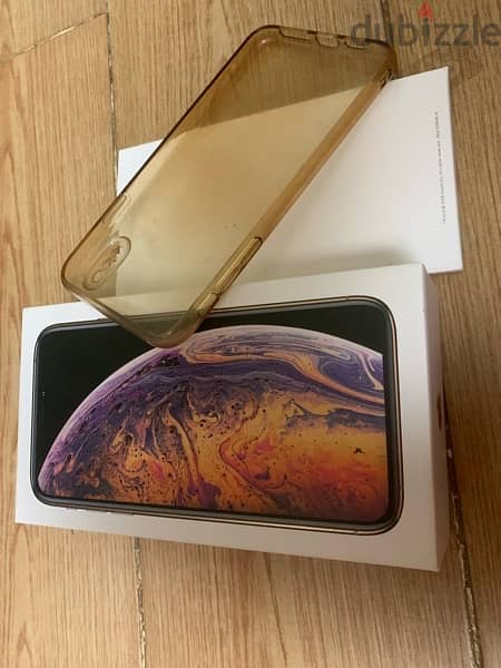 I phone XS Max 256gold 6