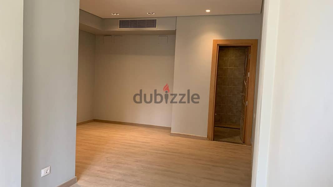 Smart Duplex  ready to move for sale in Trio, M square 215m² العاصمة الادارية fully finished with ACs with 70m² private garden less than company price 6