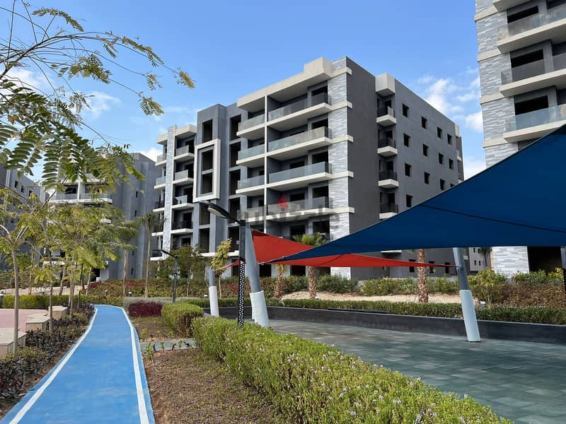 Apartment for sale in Sun Capital Gardens October compound with a distinctive view | Area: 171 m 3 rooms | 10% down payment 8
