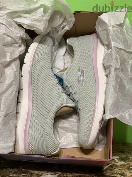 Sketchers SUMMITS For WOMEN LIGHT GRAY LAVENDER size 9 NEW Kuwait 1