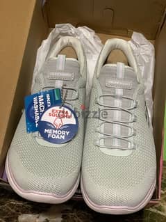 Sketchers SUMMITS For WOMEN LIGHT GRAY LAVENDER size 9 NEW Kuwait