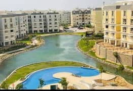 Apartment For Sale Ready To Move Mountain View Hyde Park With down Payment 2.7 million With equal Installments Over 7 years Fifth Settlement New Cairo 0