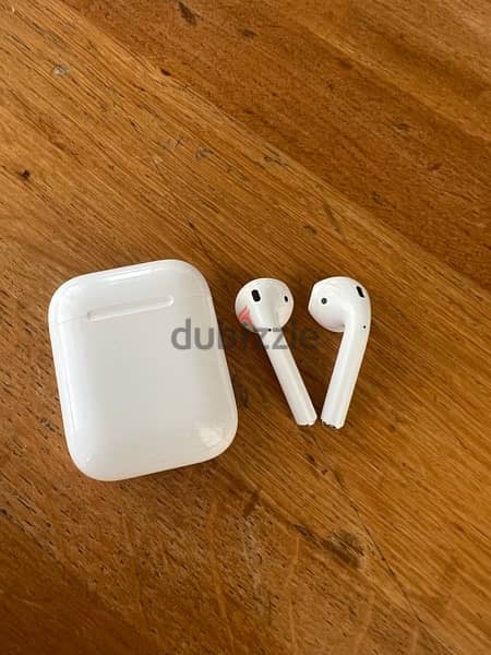 airpods 2 / ايربودز ٢ بحاله الجديد 1