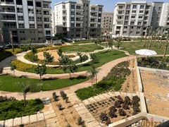 شقة نصف مفروشة للإيجار في كمبوند هايد بارك القاهرة الجديدة التجمع الخامس