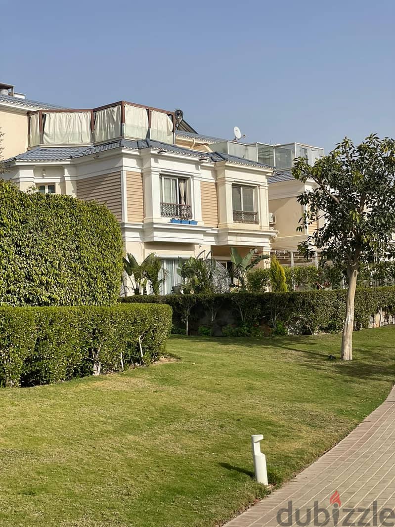 Twin  House 375m for sale very prime location Mountain View  Hyde Bark new cairo 0