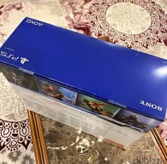 Playstation 5 NEW With 1 Game controler and Assasin Creed Mirage