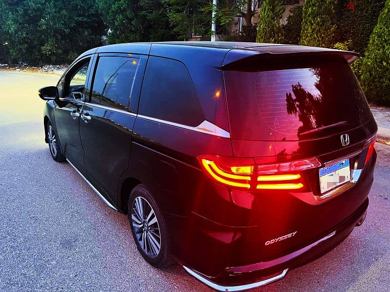 Honda Odyssey 7seats 2018  بمقدم 150000  / هوندا اوديسى 5