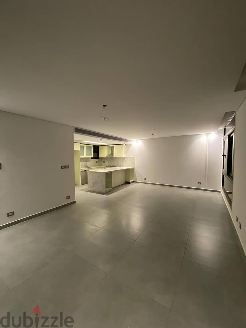 زاد شقة ارضى115 متر اول استخدام مطبخ و تكييفات  مساحة 115 6