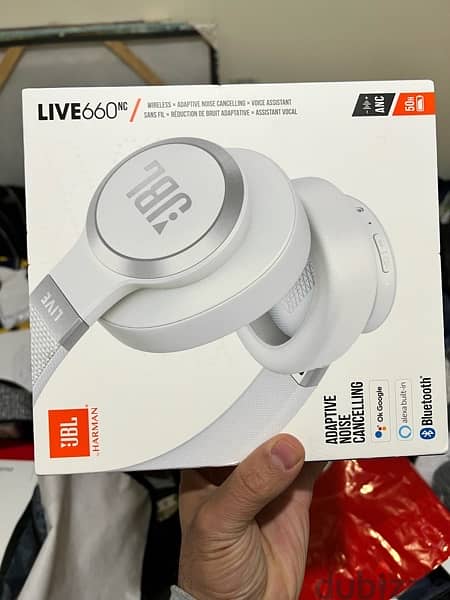 sealed JBL live 660 from Germany 0