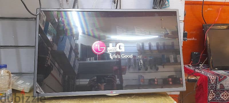 شاشه 32 بوصه Lg عادي معاه الريموت فقط 01001731552 تليفزيونات 201493682