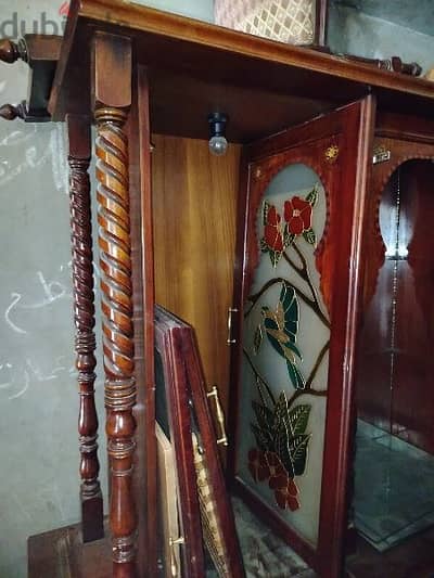 غرفه سفره ٨ كرسي+ نيش تحفه