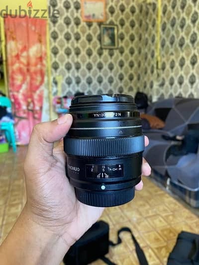عدسه 100mm canon حاله ممتازه جدا  استعمال بسيط  بسعر لقطه