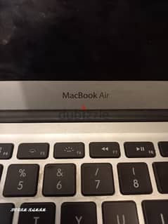 Used Macbook air 13" 2011